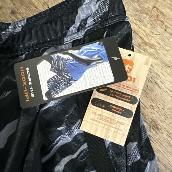 AND1 MEN'S BASKETBALL GYM WORKOUT SHORTS GRAY BLACK HOOK-UP 8” INSEAM SIZE 3XL - Picture 2 of 3